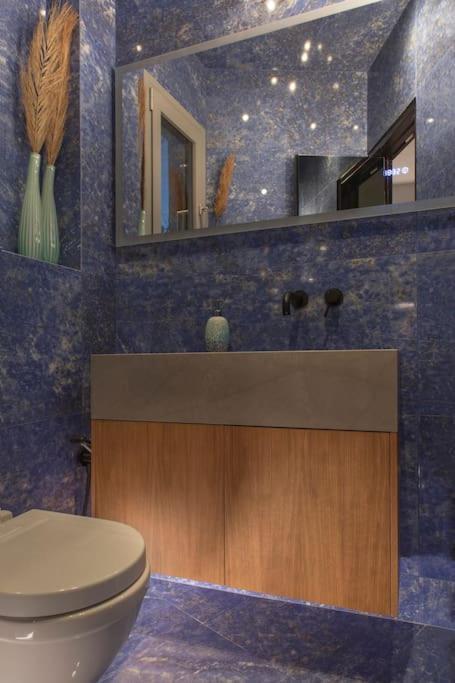 Luxury Acropolis View Apartment-Living Stone Black Pearl Афины Экстерьер фото
